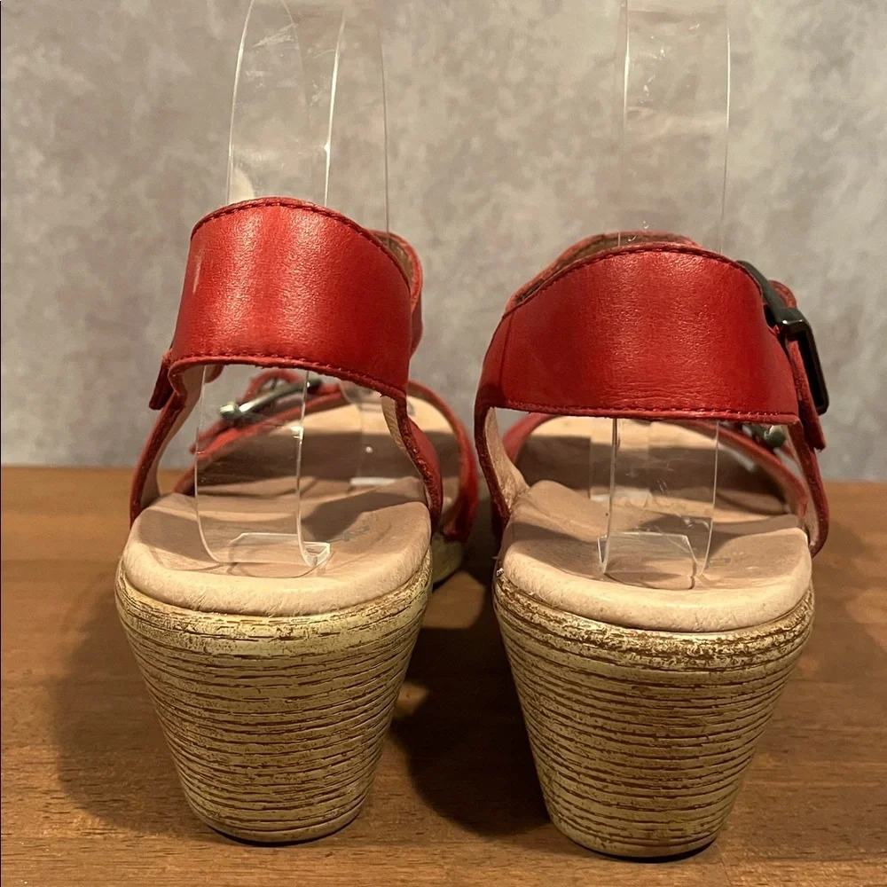 Dansko Clog Sandals Red Leather with buckles size 38:7.5-8 - Picture 4 of 8